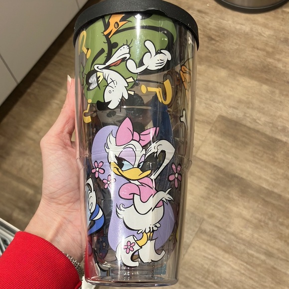Nwt Tervis DISNEY classic characters 24oz tumbler - Picture 3 of 3